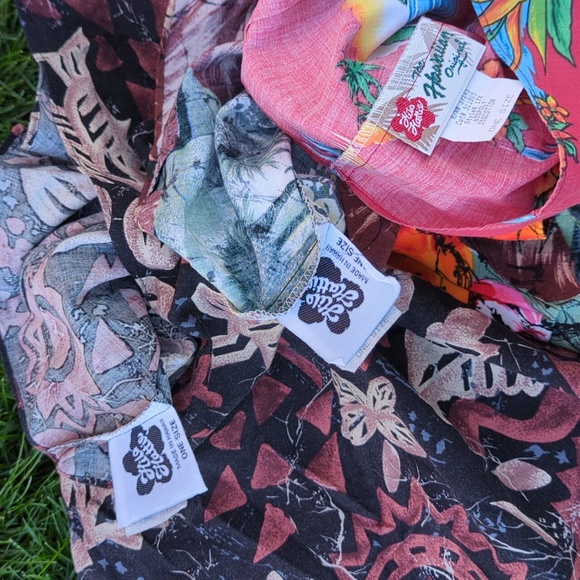 Set of 3 Hilo Hattie Sarongs - Picture 2 of 4